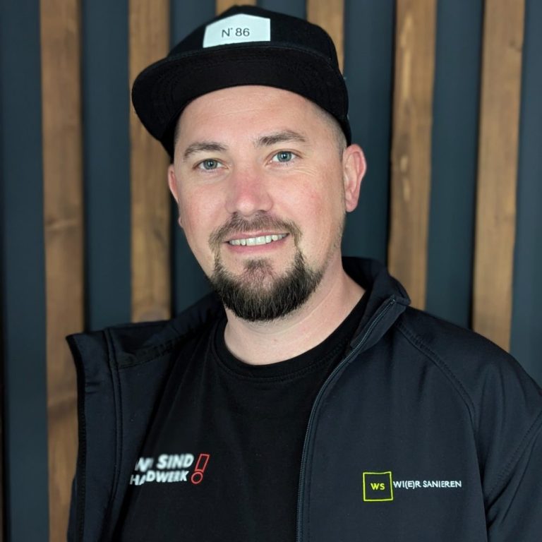 Denis Wier Geschäftsführender Gesellschafter und gelernter Holz- und Bautenschützer